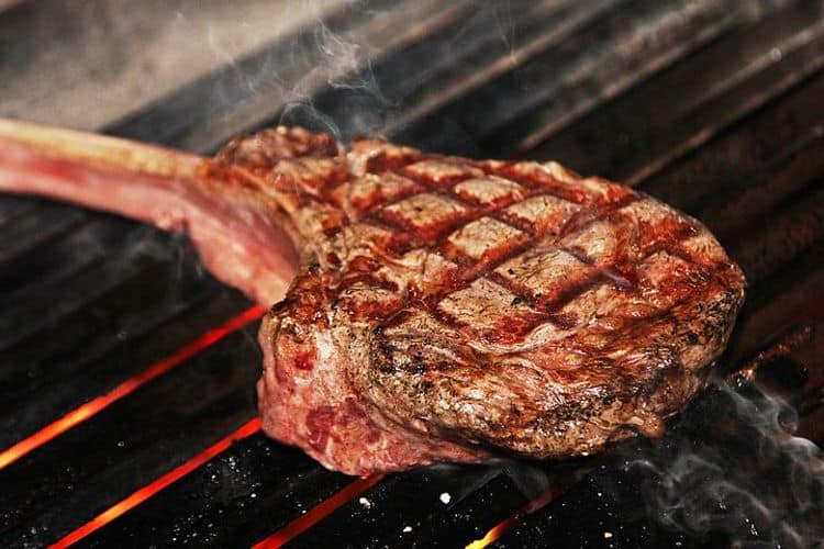 What is a Tomahawk Steak